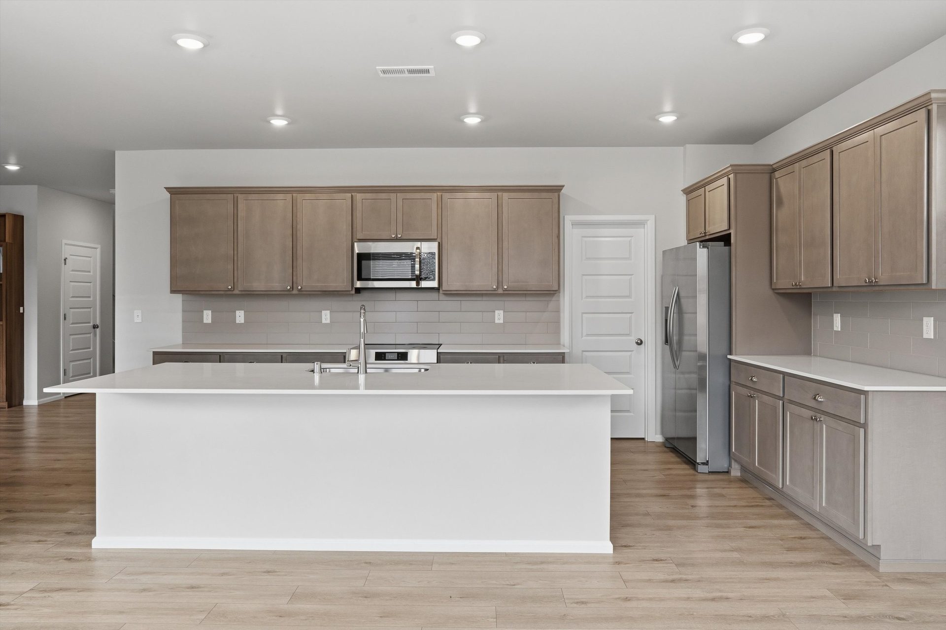 Kitchen — Quartz Island